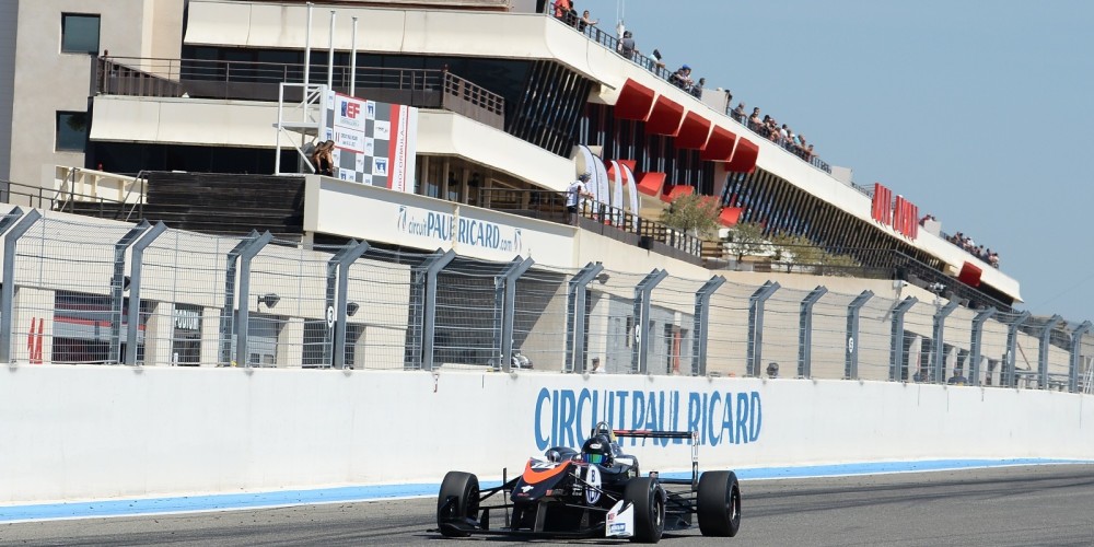 Alex Karkosik o włos od podium w Formule 3 we Francji