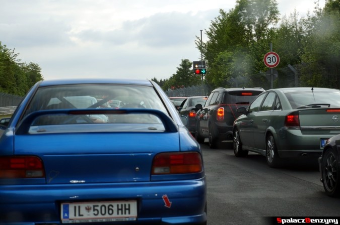 Korek przed zjazdem z Nurburgring Nordschleife 2015