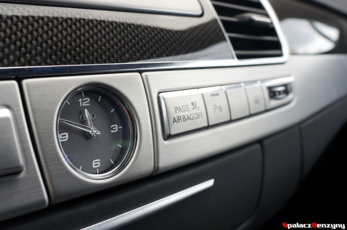 Analogowy zegarek Audi S8 4.0 TFSI 2015