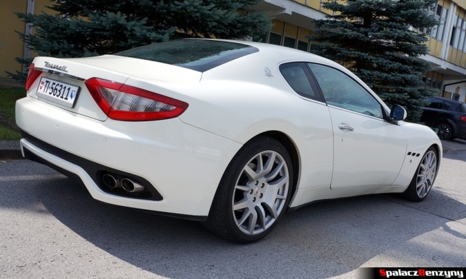 Tył Maserati GranTurismo na 7. runda SuperOES Kielce 2014