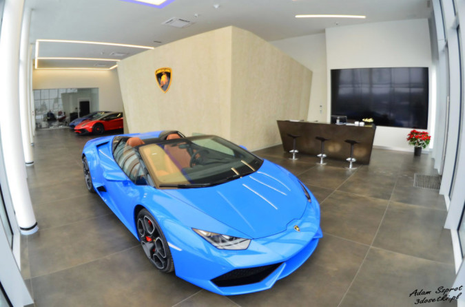 Nowy Salon Lamborghini w Warszawie - akcesoria, ad persona, strona motoryzacyjny, strona Lamborghini, testy samochodów, podróże motoryzacyjne, blog motoryzacyjny, auta, samochody, opieys, testy