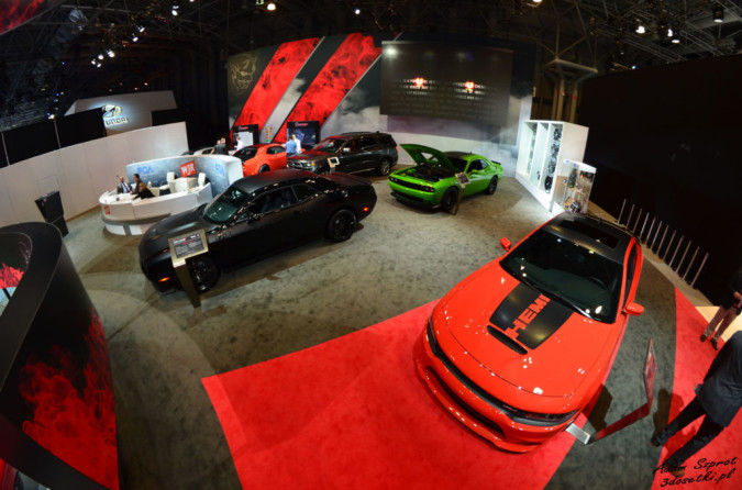 New York Auto Show 2017 - witryna motoryzacyjna