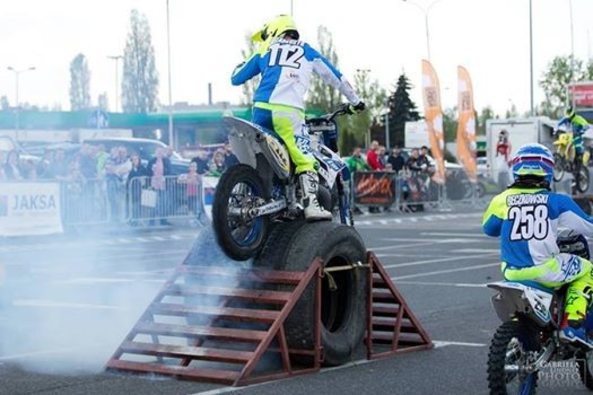 Ekstremalne pokazy pojazdów Offroad na 594. urodzinach Łodzi !