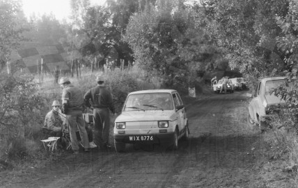 88. Andrzej Wyrożemski i A.Płudowski - Polski Fiat 126p.   (To zdjęcie w pełnej rozdzielczości możesz kupić na www.kwa-kwa.pl )