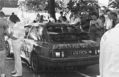 36. Pierre Bos i Claude Jung - Ford Sierra Cosworth RS.   (To zdjęcie w pełnej rozdzielczości możesz kupić na www.kwa-kwa.pl )