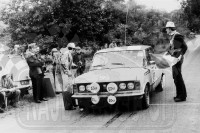 196. Bogdan Drągowski i Stanisław Brzozowski - Polski Fiat 125p  (To zdjęcie w pełnej rozdzielczości możesz kupić na www.kwa-kwa.pl )