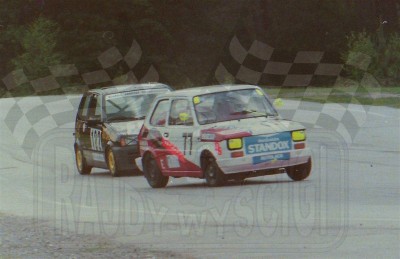 31. Nr.77.Dariusz Stróżyk - Polski Fiat 126p, nr.122.Adam Tuszyński - Fiat Cinquecento.   (To zdjęcie w pełnej rozdzielczości możesz kupić na www.kwa-kwa.pl )