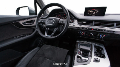 Audi Q7 2016 8