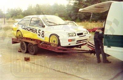 80. Ford Sierra Cosworth RS Andrzeja Kleiny.   (To zdjęcie w pełnej rozdzielczości możesz kupić na www.kwa-kwa.pl )