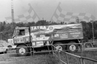 2. Dakarowa Tatra.   (To zdjęcie w pełnej rozdzielczości możesz kupić na www.kwa-kwa.pl )