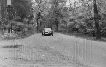 Janusz Książkiewicz i Ireneusz Porada - Polski Fiat 125p 1500. To zdjęcie w pełnej rozdzielczości możesz kupić na http://kwa-kwa.pl