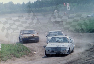 40. Piotr Chodzeń - Toyota Corolla, Jan Kocemba - Polonez 1600   (To zdjęcie w pełnej rozdzielczości możesz kupić na www.kwa-kwa.pl )