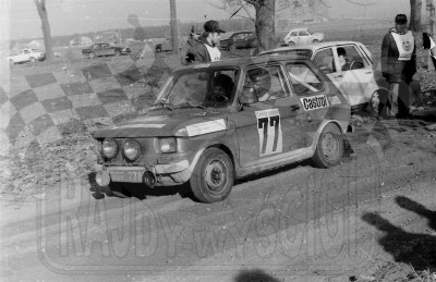 112. A.Konarzewski i C.Trzeszczkowski - Polski Fiat 126p  (To zdjęcie w pełnej rozdzielczości możesz kupić na www.kwa-kwa.pl )