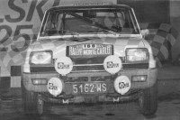 12. Jerzy Landsberg i Marek Muszyński - Renault R5 TS  (To zdjęcie w pełnej rozdzielczości możesz kupić na www.kwa-kwa.pl )