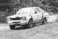 39. Bogdan Ludwiczak i S.Chmielewski - Opel Kadett GTE.   (To zdjęcie w pełnej rozdzielczości możesz kupić na www.kwa-kwa.pl )