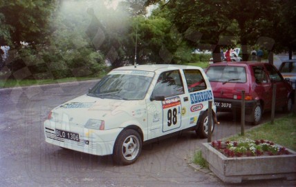 06. Fiat Cinquecento załogi Piotr Gadomski i Romuald Porębski.   (To zdjęcie w pełnej rozdzielczości możesz kupić na www.kwa-kwa.pl )