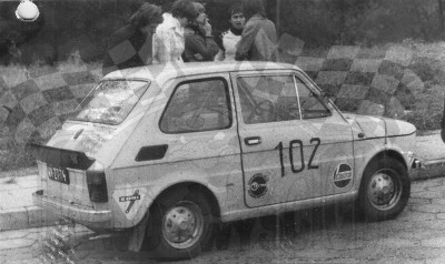 4. Tomasz Jaskłowski i Janusz Kwietniewski - Polski Fiat 126p  (To zdjęcie w pełnej rozdzielczości możesz kupić na www.kwa-kwa.pl )