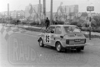 Jerzy Werner i Bogumił Żelaziński - Polski Fiat 126p. To zdjęcie w pełnej rozdzielczości możesz kupić na http://kwa-kwa.pl