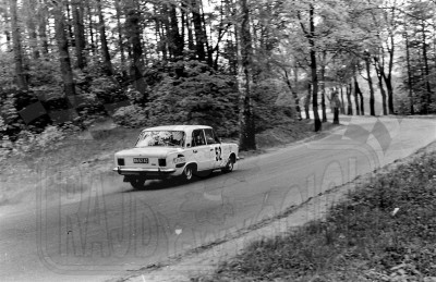 Czesław Zadygowicz i Jarosław Możejko - Polski Fiat 125p 1300. To zdjęcie w pełnej rozdzielczości możesz kupić na http://kwa-kwa.pl