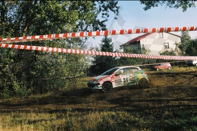 32. Julia Urbaniak i Patryk Olejniczak - Peugeot 206 XS  (To zdjęcie w pełnej rozdzielczości możesz kupić na www.kwa-kwa.pl )