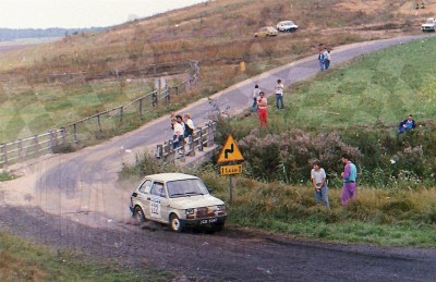 157. Marek Gieruszczak i Maciej Maciejewski - Polski Fiat 126p.   (To zdjęcie w pełnej rozdzielczości możesz kupić na www.kwa-kwa.pl )