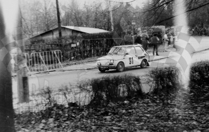 76. Andrzej Wyrożemski i P.Pudłowski - Polski Fiat 126p  (To zdjęcie w pełnej rozdzielczości możesz kupić na www.kwa-kwa.pl )