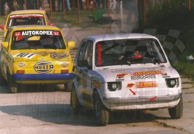 18. Piotr Radtke i Antoni Skudło - Polskie Fiaty 126p.   (To zdjęcie w pełnej rozdzielczości możesz kupić na www.kwa-kwa.pl )