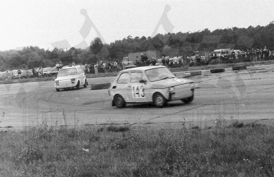 105. Tadeusz Suchoń - Polski Fiat 126p.   (To zdjęcie w pełnej rozdzielczości możesz kupić na www.kwa-kwa.pl )