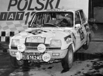 13. Jerzy Landsberg i Marek Muszyński - Renault R5 TS  (To zdjęcie w pełnej rozdzielczości możesz kupić na www.kwa-kwa.pl )