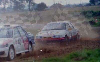 70. Krzysztof Studziński - Mitsubishi Galant VR4 i Jacek Ptaszek - Ford Sierra Cosworth   (To zdjęcie w pełnej rozdzielczości możesz kupić na www.kwa-kwa.pl )