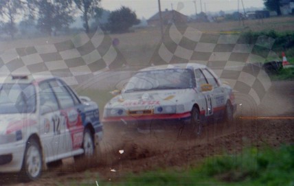 70. Krzysztof Studziński - Mitsubishi Galant VR4 i Jacek Ptaszek - Ford Sierra Cosworth   (To zdjęcie w pełnej rozdzielczości możesz kupić na www.kwa-kwa.pl )