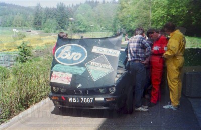 14. BMW 325i załogi Jan Hamera i Adam Balawajder.   (To zdjęcie w pełnej rozdzielczości możesz kupić na www.kwa-kwa.pl )