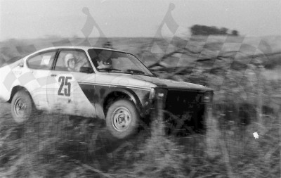 43. Bogdan Ludwiczak i D.Markocki - Opel Kadett GTE.   (To zdjęcie w pełnej rozdzielczości możesz kupić na www.kwa-kwa.pl )