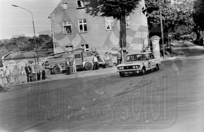 73. Jerzy Kobyliński i Marcin Osiowski - Polski Fiat 125p 1500  (To zdjęcie w pełnej rozdzielczości możesz kupić na www.kwa-kwa.pl )