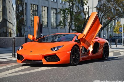 Lamborghini Aventador LP700-4 (2)