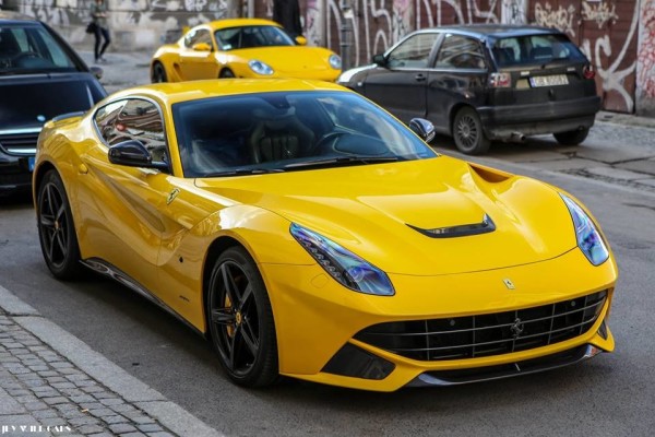 F12 Berlinetta 1