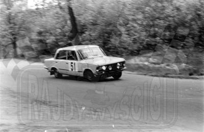 Zbigniew Soszka i Tadeusz Przybysz - Polski Fiat 125p 1300. To zdjęcie w pełnej rozdzielczości możesz kupić na http://kwa-kwa.pl