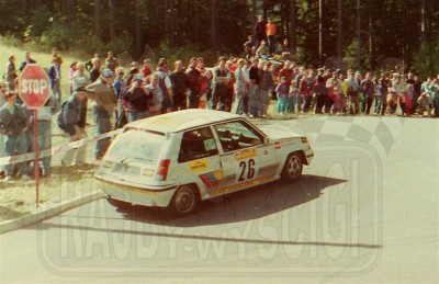 43. Eugeniusz Prażmo i Dariusz Palonka - Renault 5 GT Turbo.   (To zdjęcie w pełnej rozdzielczości możesz kupić na www.kwa-kwa.pl )