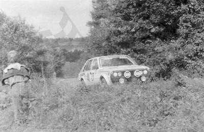 54. Jacek Lisicki i Zbigniew Bieniewski - Polonez 2000.   (To zdjęcie w pełnej rozdzielczości możesz kupić na www.kwa-kwa.pl )