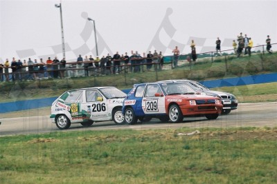 56. Nr.209.Georges Achard - Peugeot 205 GTi, nr.206.Ireneusz Gronek - Skoda Felicia  (To zdjęcie w pełnej rozdzielczości możesz kupić na www.kwa-kwa.pl )