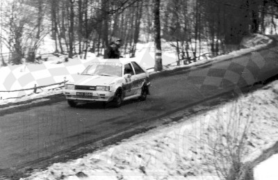 39. Romuald Chałas i Janusz Siniarski - Mazda 323 Turbo 4wd.   (To zdjęcie w pełnej rozdzielczości możesz kupić na www.kwa-kwa.pl )