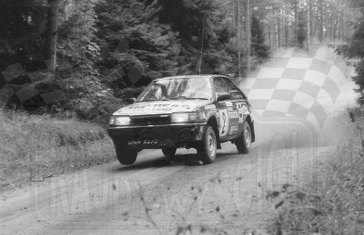 94. Marian Bublewicz i Ryszard Żyszkowski - Mazda 323 Turbo 4wd.   (To zdjęcie w pełnej rozdzielczości możesz kupić na www.kwa-kwa.pl )