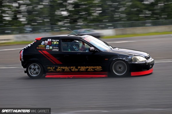 Civic-05-1200x800