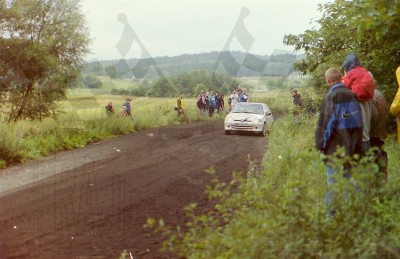 91. Marcin Opałka i Przemysław Bosek - Peugeot 106 Rallye   (To zdjęcie w pełnej rozdzielczości możesz kupić na www.kwa-kwa.pl )