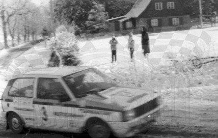2. Marek Sadowski i Grzegorz Gac - Fiat Uno Turbo.   (To zdjęcie w pełnej rozdzielczości możesz kupić na www.kwa-kwa.pl )