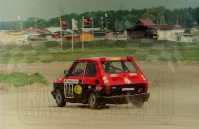 8. Józef Woźniak - Polski Fiat 126p.   (To zdjęcie w pełnej rozdzielczości możesz kupić na www.kwa-kwa.pl )