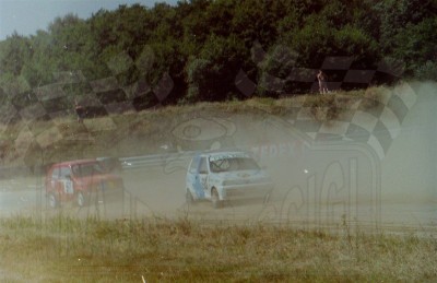 52. Tomasz Carzasty - Fiat Cinquecento i Arkadiusz Leszek - Polski Fiat 126p   (To zdjęcie w pełnej rozdzielczości możesz kupić na www.kwa-kwa.pl )