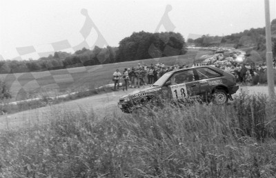 16. Mirosław Krachulec i Marek Kusiak - Mazda 323 4wd Turbo.   (To zdjęcie w pełnej rozdzielczości możesz kupić na www.kwa-kwa.pl )
