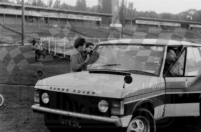 21. Marek Wachowski i jego Range Rover  (To zdjęcie w pełnej rozdzielczości możesz kupić na www.kwa-kwa.pl )