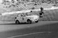 40. J.Strzelecki i K.Adamski - Polski Fiat 126p.   (To zdjęcie w pełnej rozdzielczości możesz kupić na www.kwa-kwa.pl )